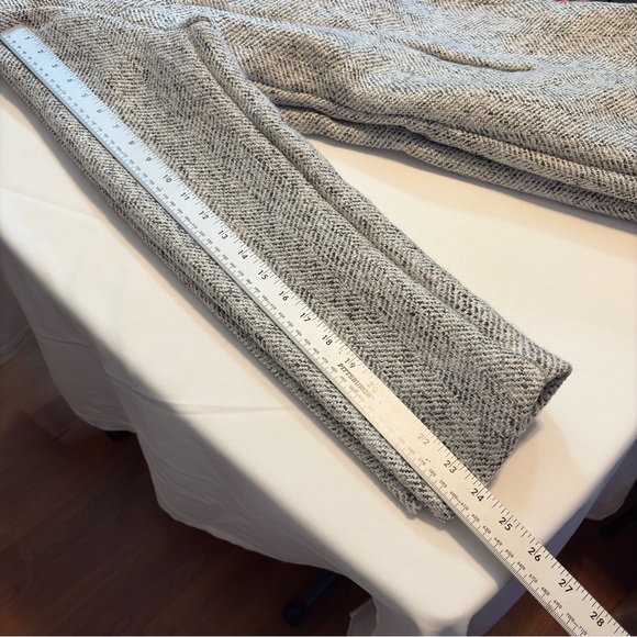 Textured Gray and White Collared Pea Coat - L - Picture 10 of 10